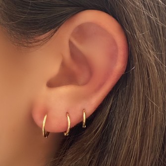 SOLID HUGGIE EARRING 2
